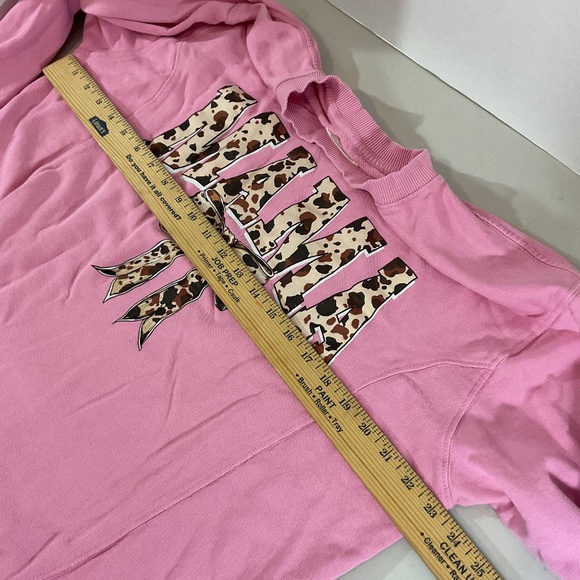 Simply Southern Mama Cow Print Pink Sweater Size Medium - Picture 4 of 10
